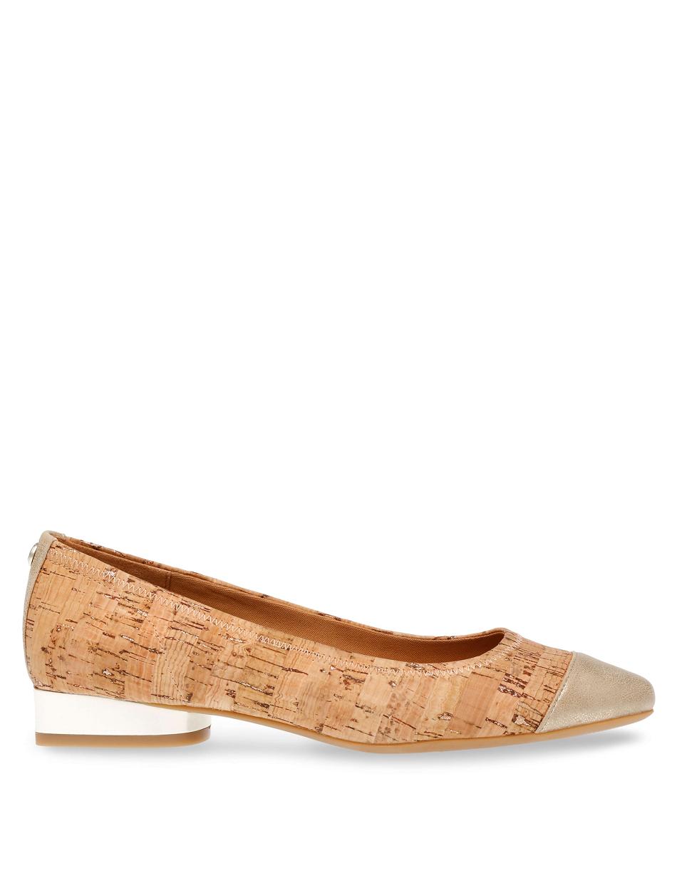 Gold Anne Klein Carlie Flats | YNZGT13329